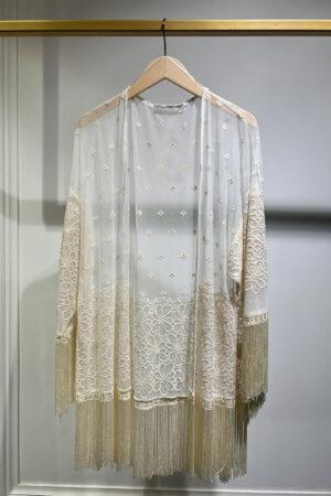 Дантелена жилетка с ресни White Beauty