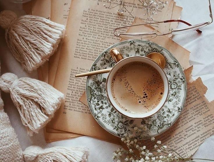 Read more about the article Красив, щастлив и сбъдващ ден, мили момичета! 🌞🌹🥰 ♥️ 🎁 💋 🍀