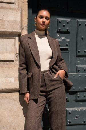 Сако от вълна с фин блясък в цвят тъмен шоколад Timeless Style